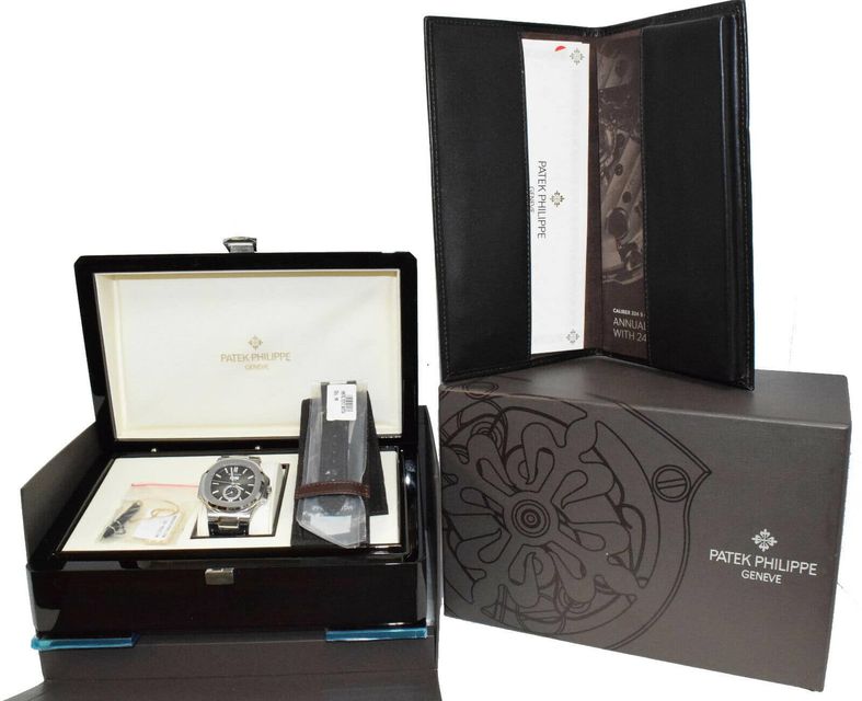 Patek Philippe Nautilus 5726A-001 Image 6